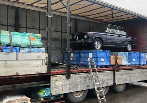 Alcune merci all'interno di un contaier